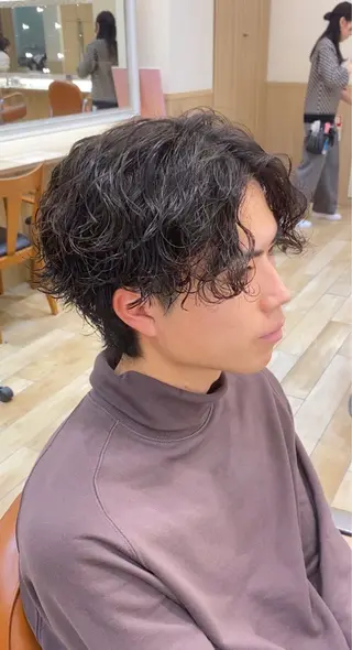 ミディアム パーマ ヘアアレンジ メンズ 新宿メンズパーマ ヨモギダのヘアスタイル