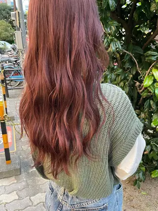 ロング カラー akane .のヘアスタイル