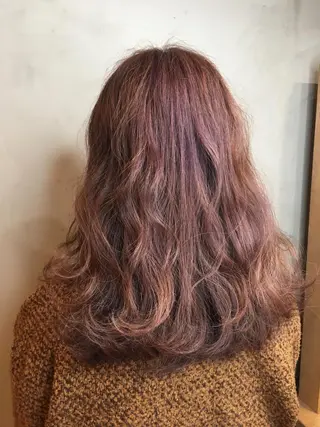 セミロング HAIR  SALONgenie (ヘアーサロンジーニー)所属・嶋崎 啓人のヘアスタイル