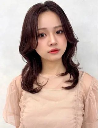 セミロング カラー ✨艶カラーと縮毛矯正 🦖しんのすけ🦖のヘアスタイル