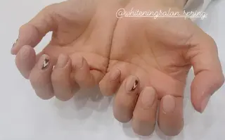 ネイル Nakao Hitomiのネイルデザイン