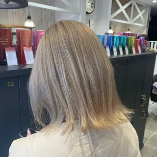 ミディアム カラー 鈴村 大介のヘアスタイル