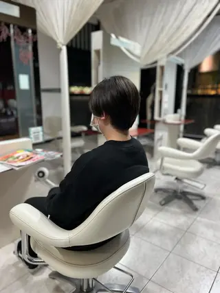 カラー Le Coeur 喜多町　志賀大介のヘアスタイル