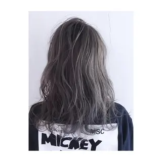 ミディアム 加藤 利基のヘアスタイル