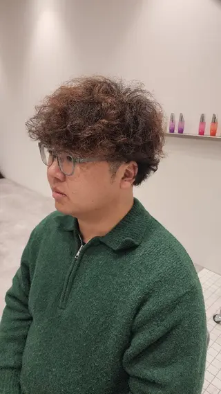 ミディアム パーマ メンズ Unille ユニル所属・亀井 香澄のヘアスタイル