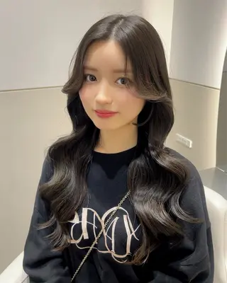 ロング カラー 🩷韓国ヘア/ミディ アム🩷Maikaのヘアスタイル