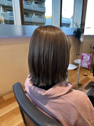 カラー 成海 ありさのヘアスタイル