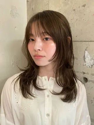 ミディアム 永田 愛莉のヘアスタイル