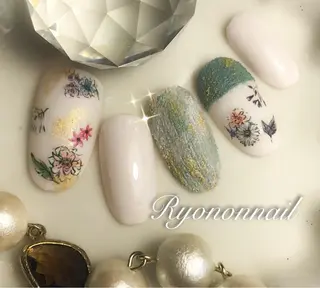 ネイル Ryononnail(リョノンネイル)所属・Ryononnail 上谷典子のネイルデザイン