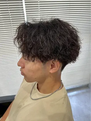 パーマ メンズ 青木 真裟斗のヘアスタイル