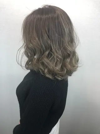 セミロング カラー 2nd所属・🤍2nd🤍田所 美希のヘアスタイル