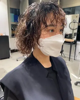 ショート パーマ Loom.所属・村上雅人 ナチュラルモードのヘアスタイル