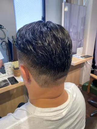 メンズ hair trees所属・trife美容師 KAZUMIのヘアスタイル