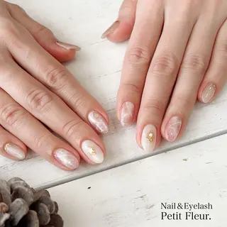 ネイル Petit Fleur所属・青柳 亜梨奈のマツエク・マツパデザイン
