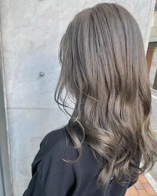 ロング カラー JIL BLAN 京都所属・RU RIのヘアスタイル