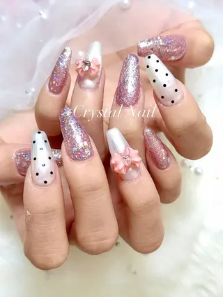ネイル Crystal Nailのネイルデザイン