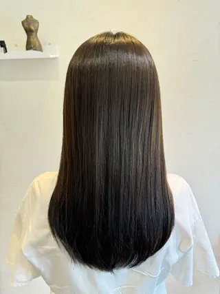 ロング opsia所属・艶カラー×レイヤー Natsumiのヘアスタイル