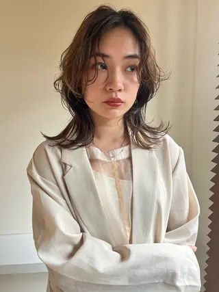 ミディアム パーマ GO TODAY シェアサロン 表参道Flos店所属・nishi fuyumiのヘアスタイル