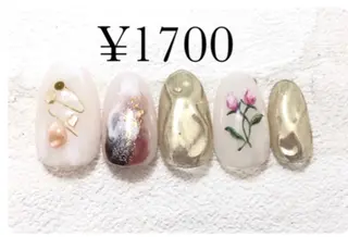 ネイル 株式会社JUEGO .○°のネイルデザイン