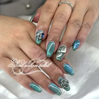 ネイル éclat ⸝꙳.⋆ 栄｜矢場町のネイルデザイン