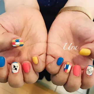 ネイル UrakoNail 《nail》のネイルデザイン