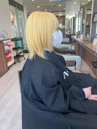 ミディアム カラー Re:st所属・Miyavi/カラー ショートボブのヘアスタイル