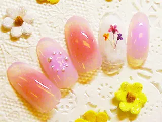 ネイル ネイルサロン レアリッチのネイルデザイン