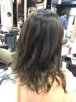 ミディアム カラー 韓国ヘア✨グレージュ カラーasamiのヘアスタイル