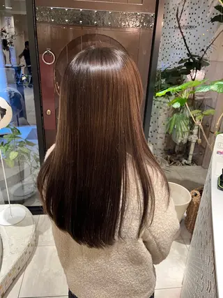 ロング MISTEROMA所属・柴田 葉月のヘアスタイル