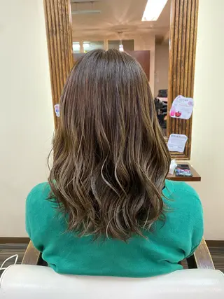 ミディアム カラー ヘアアレンジ 加藤 瑠美のヘアスタイル