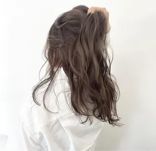セミロング カラー GO TODAY シェアサロン Flos店所属・耳つぼジュエリー 👂🏻🌸ayaのエステ・リラクイメージ