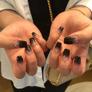 ネイル Nes.Nail所属・Miyagi Asamiのネイルデザイン