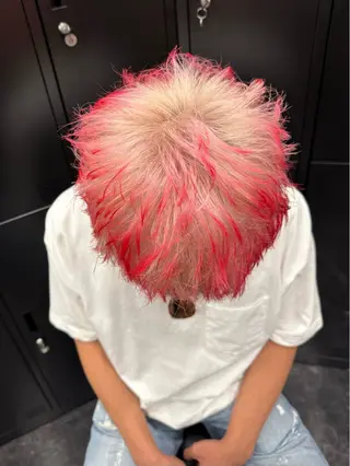 ショート メンズ TAKUMI ハイトーン/ウルフのヘアスタイル