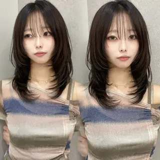 ミディアム ハッシュカット🖤 レイヤー/透けカラーのヘアスタイル