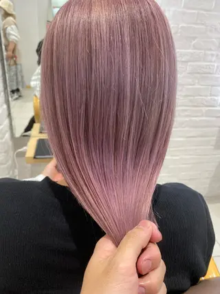 ロング 🍀透明感抜群🍀/ ハイトーンカラーのヘアスタイル