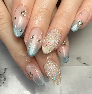 ネイル 新山 聖のネイルデザイン