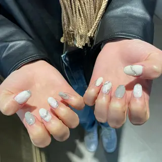 ネイル ﾔｽﾀﾞ ﾐﾅのネイルデザイン