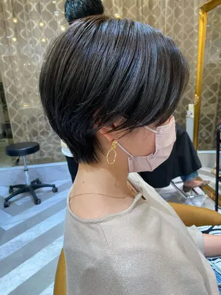 ショート レイヤーと顔まわり 大好き❣️関口拓馬のヘアスタイル