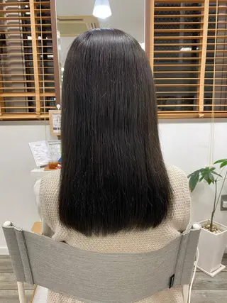 カラー Aloa登戸所属・武田 学のヘアスタイル