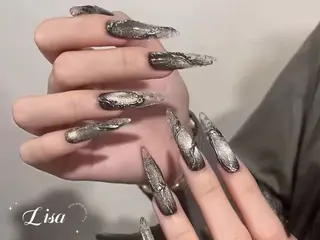 ネイル ネイルガールズ所属・リ サのネイルデザイン