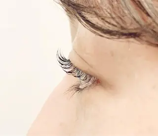 マツエク・マツパ Nordlys Room所属・やまにたゆか🌿 Nordlysのマツエク・マツパデザイン