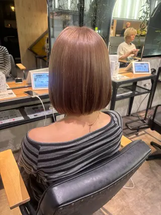 ミディアム カラー iona/ハイトーン /ネイルのネイルデザイン