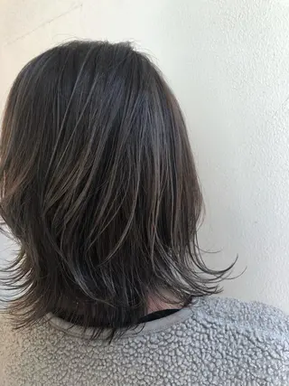 カラー ○HITOMI ○のヘアスタイル