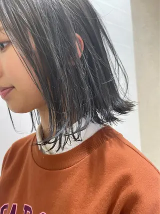 ミディアム カラー MODEks eau 佐藤優志のヘアスタイル