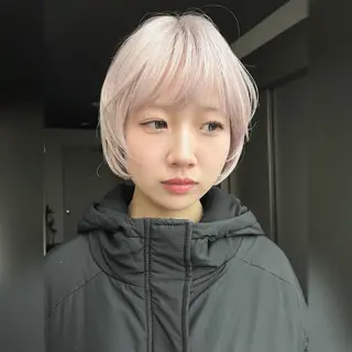 ショート カラー ホワイトブリーチ/ ケアブリーチ/ユウキのヘアスタイル