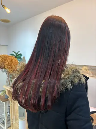 ロング 亀田 萌奈のヘアスタイル