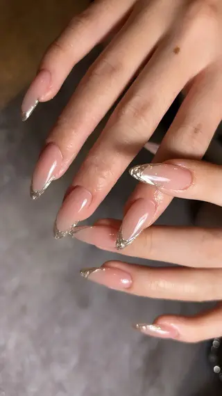 ネイル Mignon所属・Mignon 、のネイルデザイン