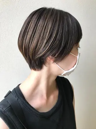 ショート 沢田 瞳のヘアスタイル