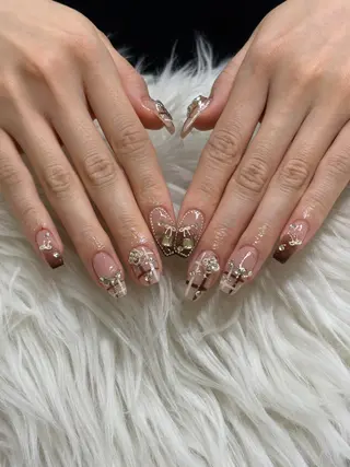 ネイル GO TODAY シェアサロン 渋谷Orla店所属・シオリ ⪩⪨のネイルデザイン