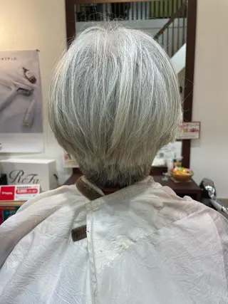 ショート molla所属・浅香山✨美髪✨ やまもとあきこのヘアスタイル